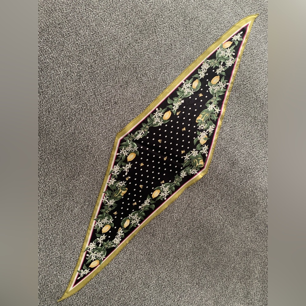 Vince Camuto Diamond Shape Scarves - Picture 4 of 7